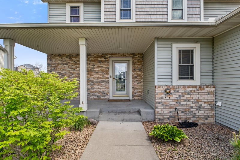 1141 Jasmine Ln, Jordan, MN 55352