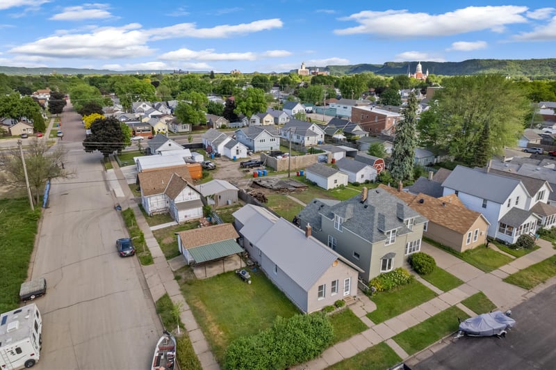 475 Chatfield St, Winona, MN 55987