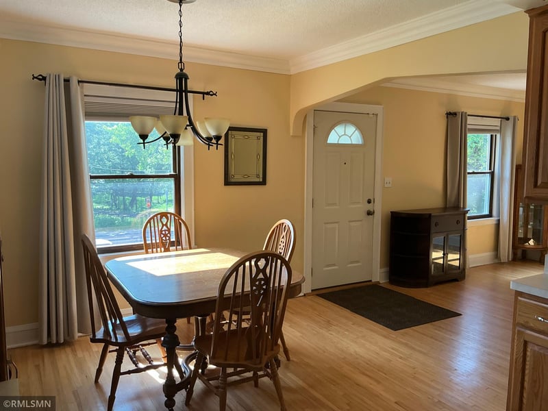 1762 Edgerton St, Maplewood, MN 55117