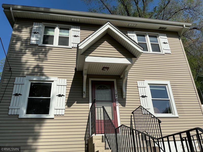 1762 Edgerton St, Maplewood, MN 55117