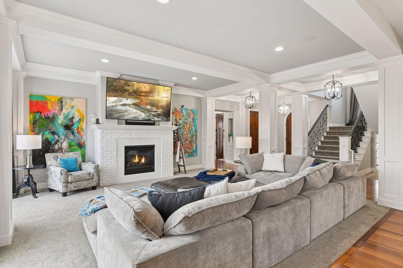 9787 Sky Ln, Eden Prairie, MN 55347