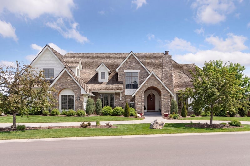 9787 Sky Ln, Eden Prairie, MN 55347