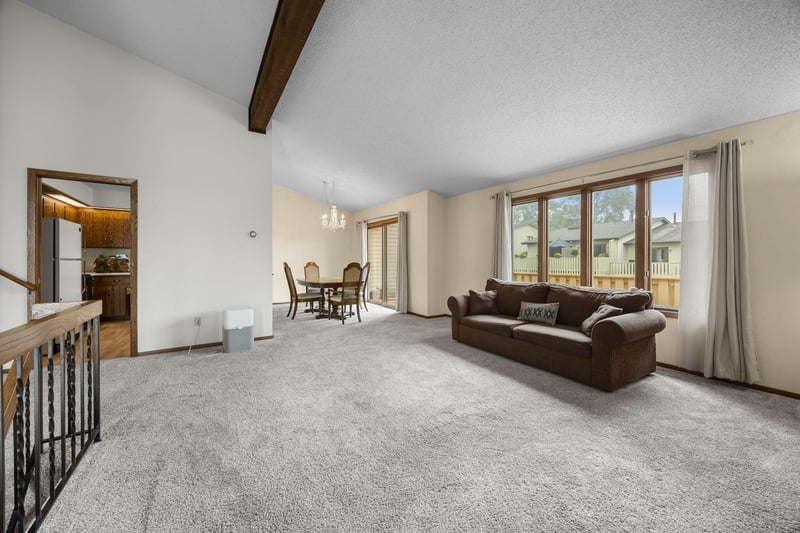 5367 Hyland Pl, Bloomington, MN 55437