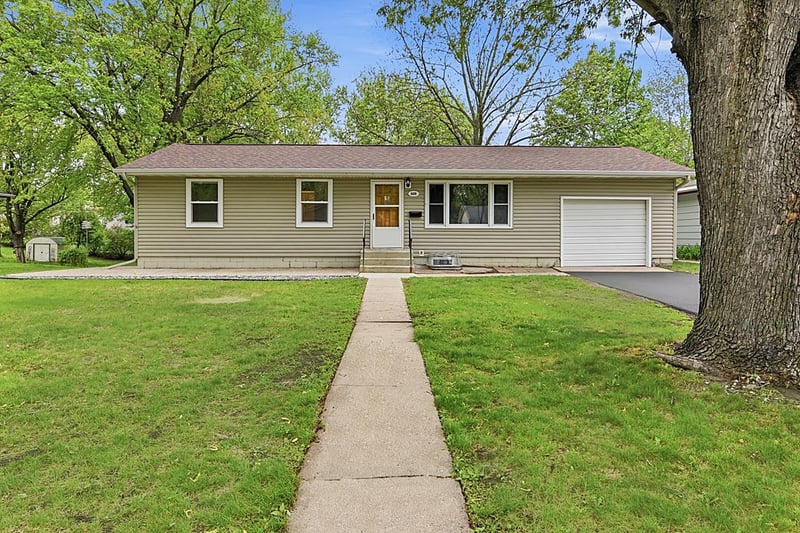 609 4th Ave N, Sauk Rapids, MN 56379