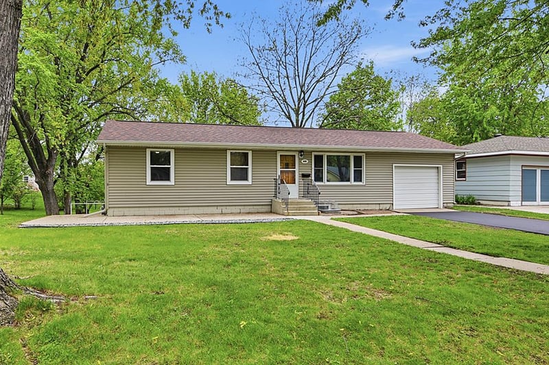 609 4th Ave N, Sauk Rapids, MN 56379