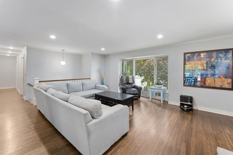 3206 Warner Ln, Mound, MN 55364