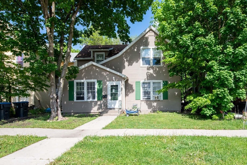 112 S 5th St, Mankato, MN 56001