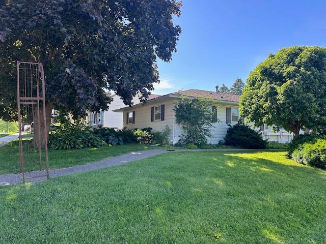 207 N Pine St, Caledonia, MN 55921