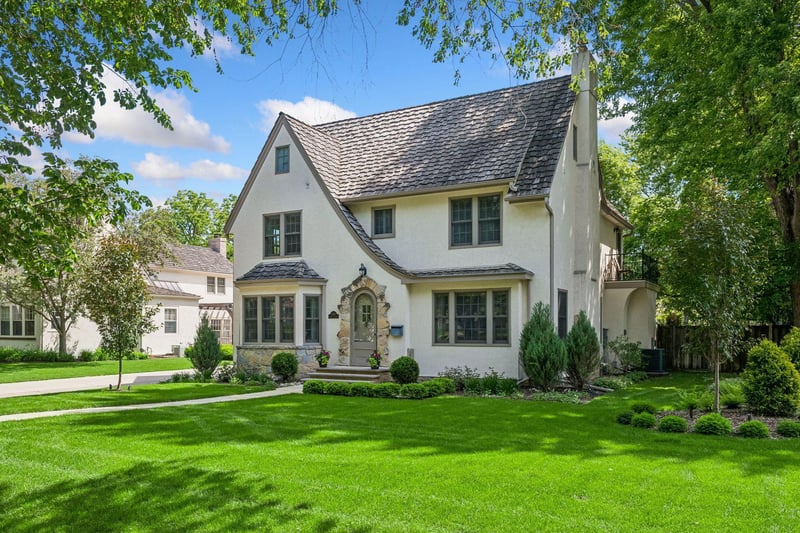 4517 Wooddale Ave, Edina, MN 55424