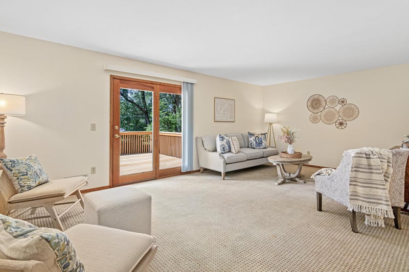 3405 Highland Dr, Burnsville, MN 55337