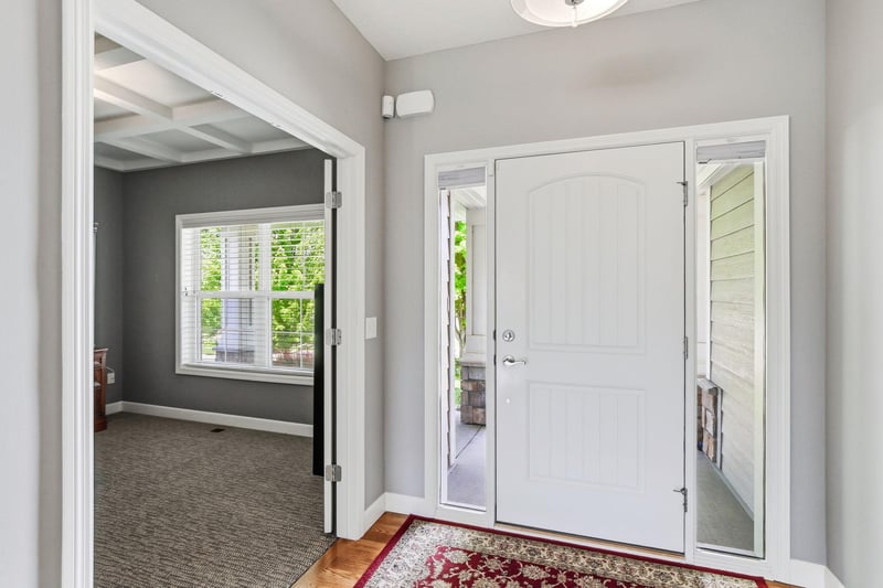 12920 Rose Bluff Blvd, Burnsville, MN 55337