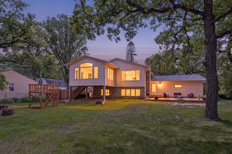 1195 Lakeshore Dr, Big Lake, MN 55309