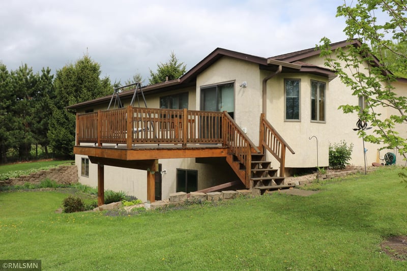57882 Fairfax Cir, Pine City, MN 55063