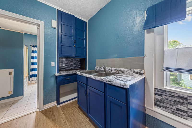 3 6th Ave NW, Faribault, MN 55021