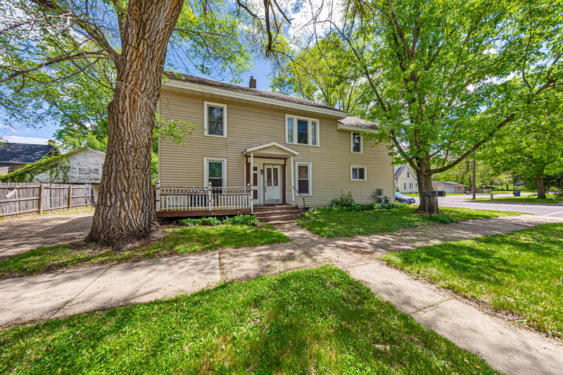 3 6th Ave NW, Faribault, MN 55021
