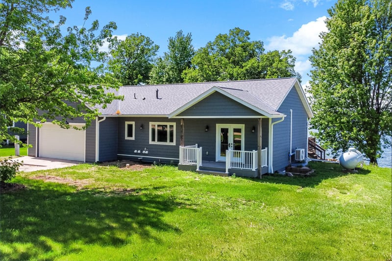 24922 Crescent View Rd, Paynesville, MN 56362
