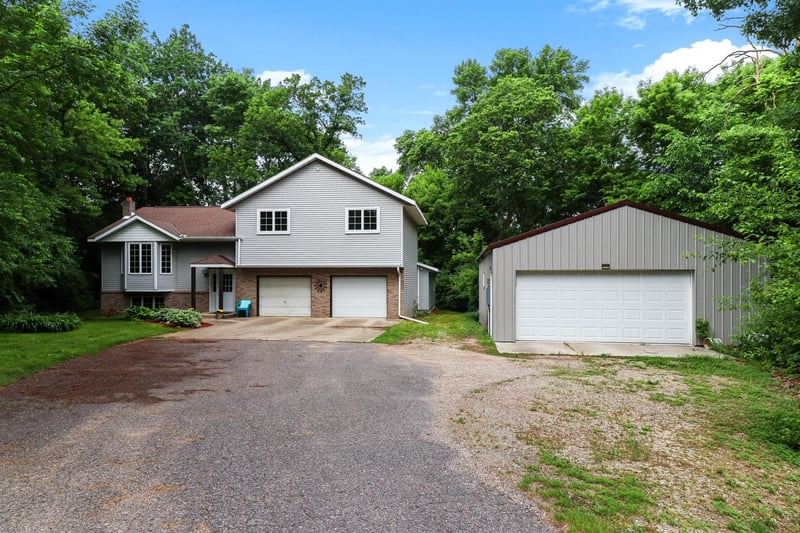 17353 Northwood Dr, Paynesville, MN 56362