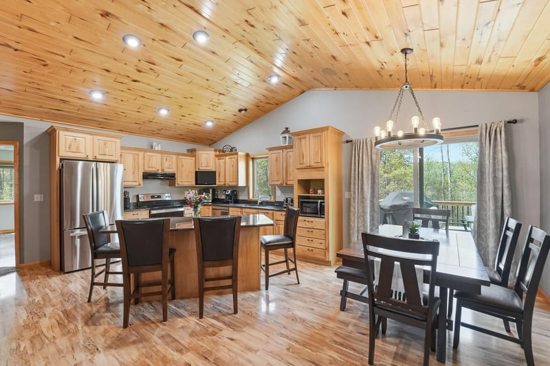 17717 Lake Allen Dr, Brainerd, MN 56401