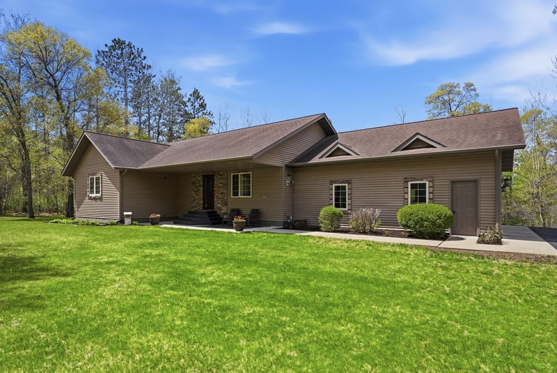17717 Lake Allen Dr, Brainerd, MN 56401