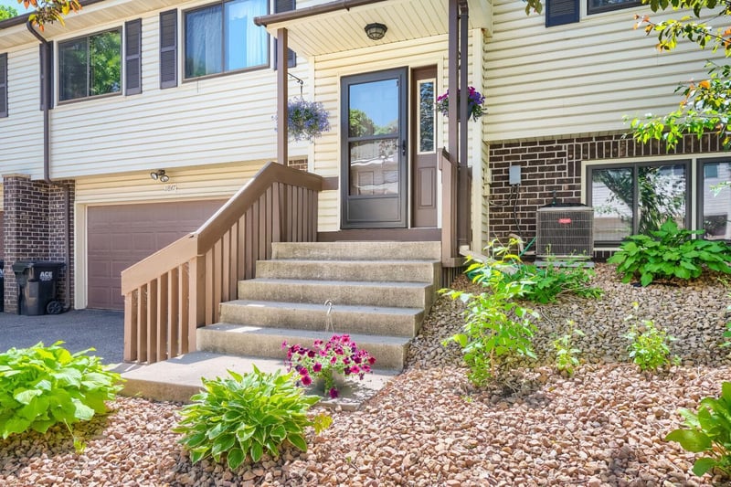 11847 Undercliff St NW, Coon Rapids, MN 55433