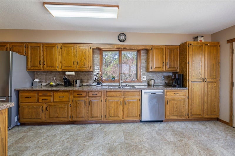 5550 Road 36, Aurora, MN 55705