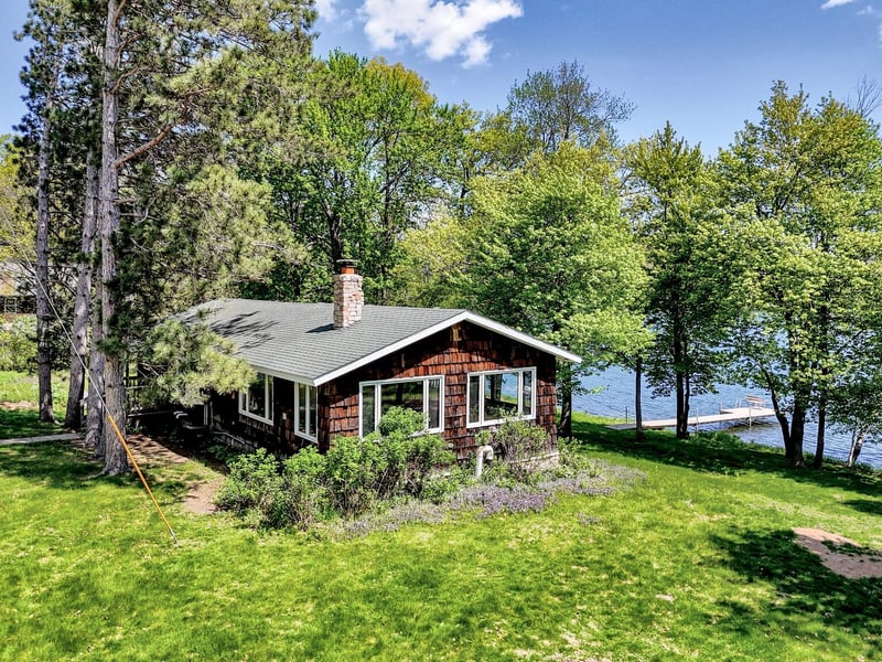 2122 N Twin Lakes St, Saint Croix Falls, WI 54024