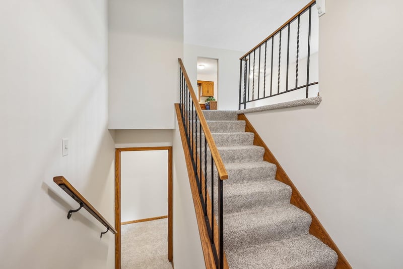 13008 Oliver Ave S, Burnsville, MN 55337