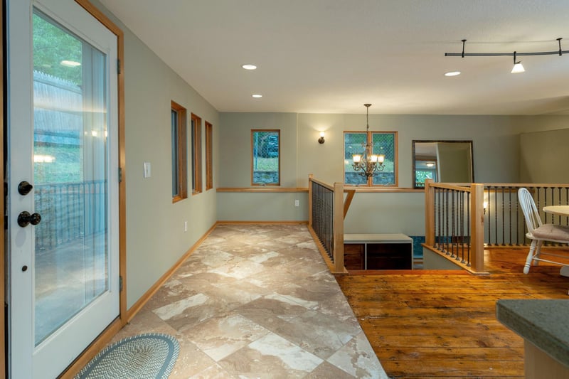 33497 Cobalt Cir NW, Cambridge, MN 55008