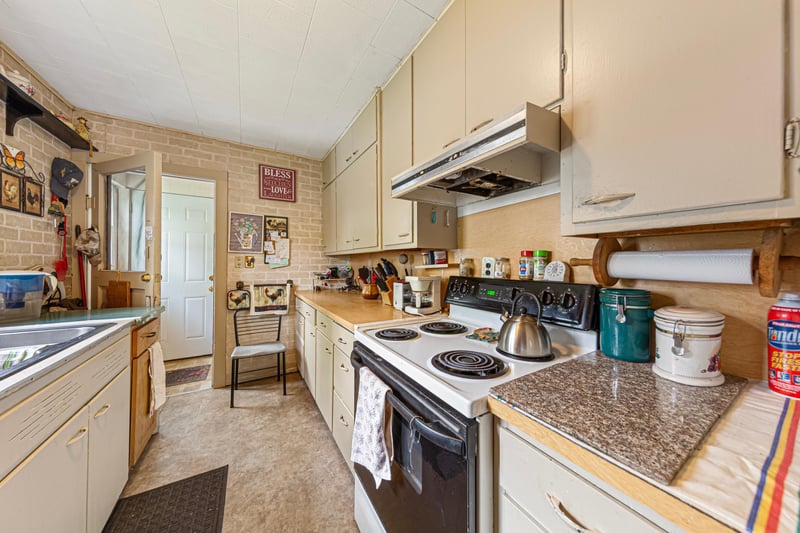 234 River St, Jackson, MN 56143