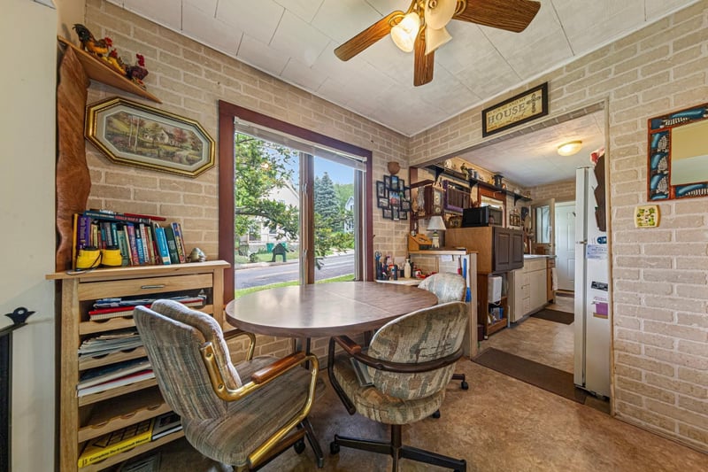 234 River St, Jackson, MN 56143