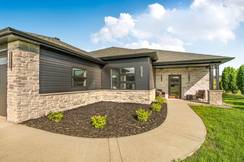 1325 Iris Ln, Saint Joseph, MN 56374