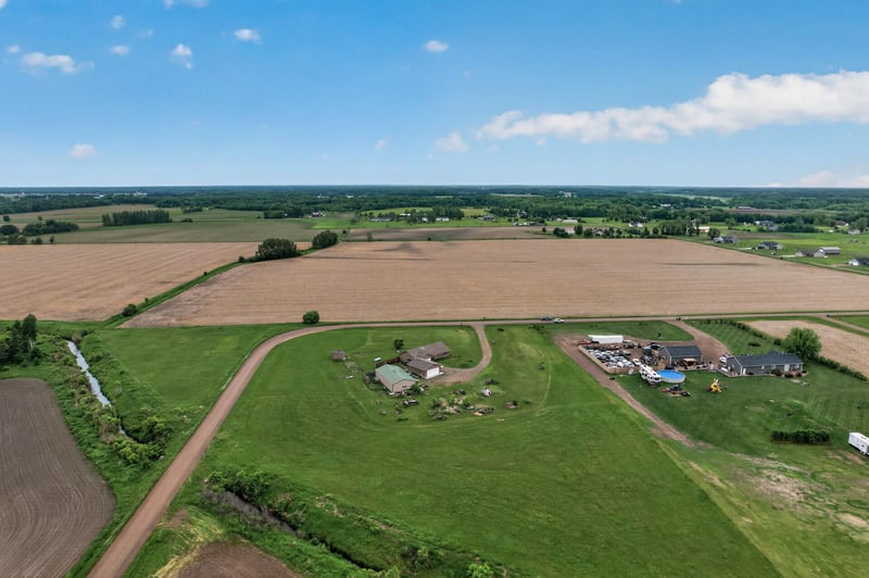 7725 Dolphin Rd, Princeton, MN 55371