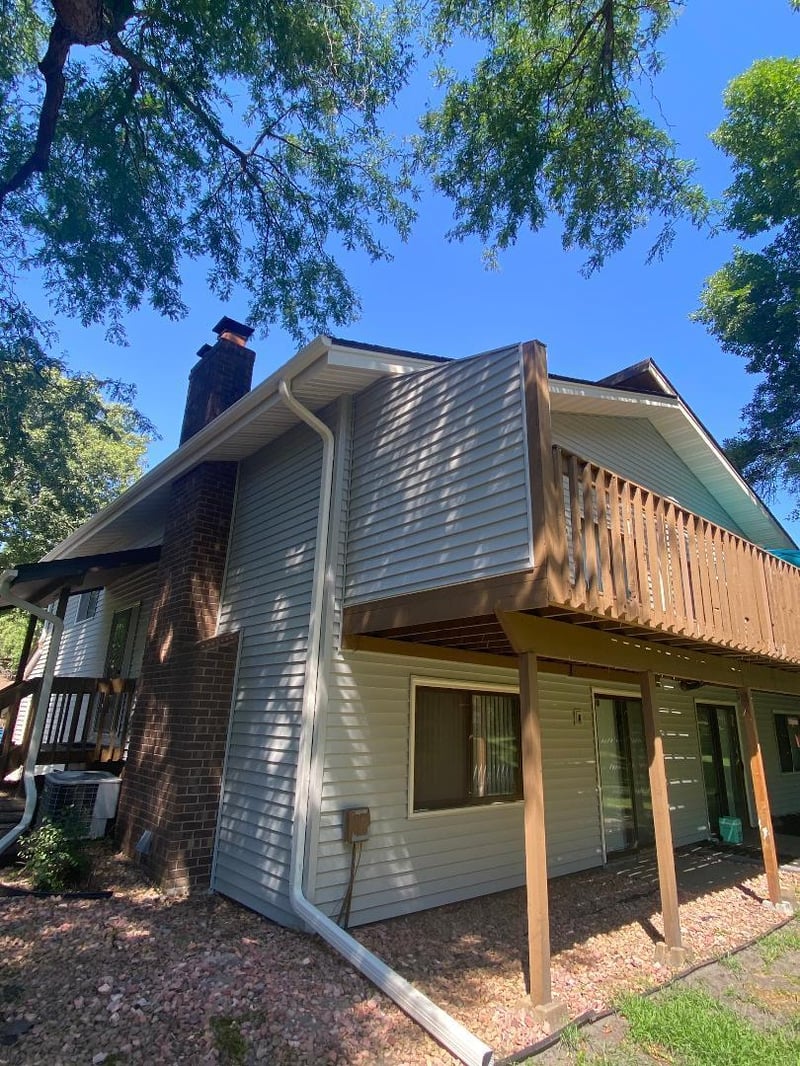 6908 Unity Ave N, Brooklyn Center, MN 55429