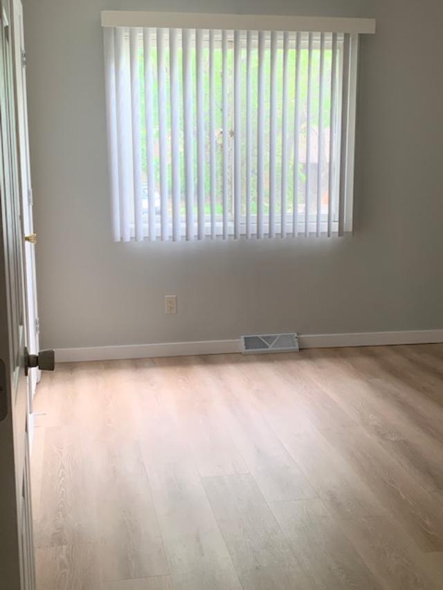 6908 Unity Ave N, Brooklyn Center, MN 55429