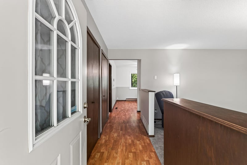 10761 Crow Hassan Park Rd, Hanover, MN 55341