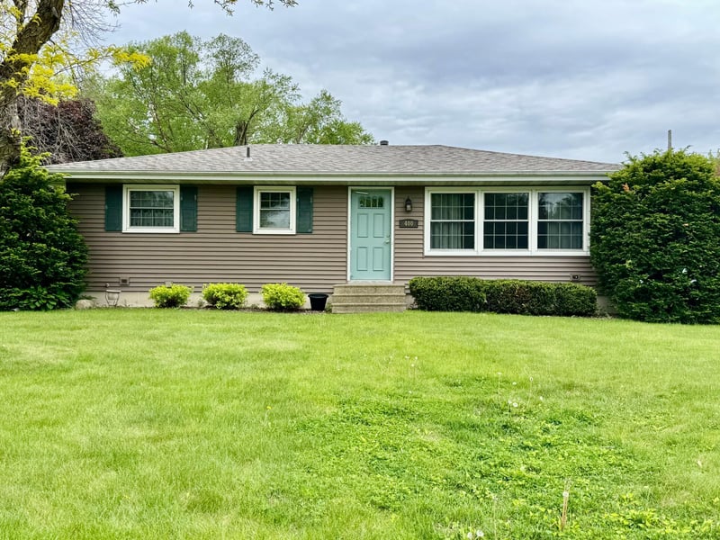 400 7th St NE, Stewartville, MN 55976