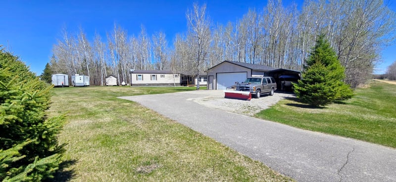 4194 Bostic Rd NW, Baudette, MN 56623