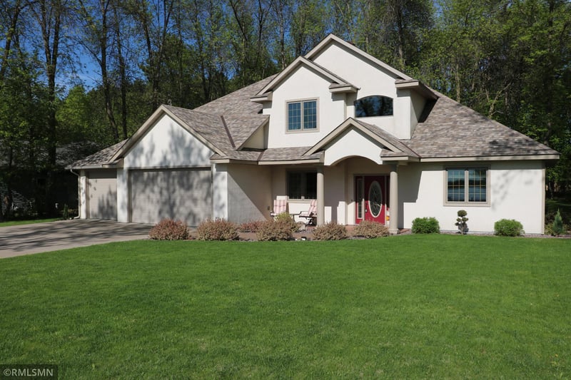 3214 Shorewood Dr, Rush City, MN 55069