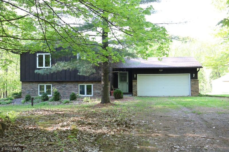 5663 W Birchview Rd, Grasston, MN 55030