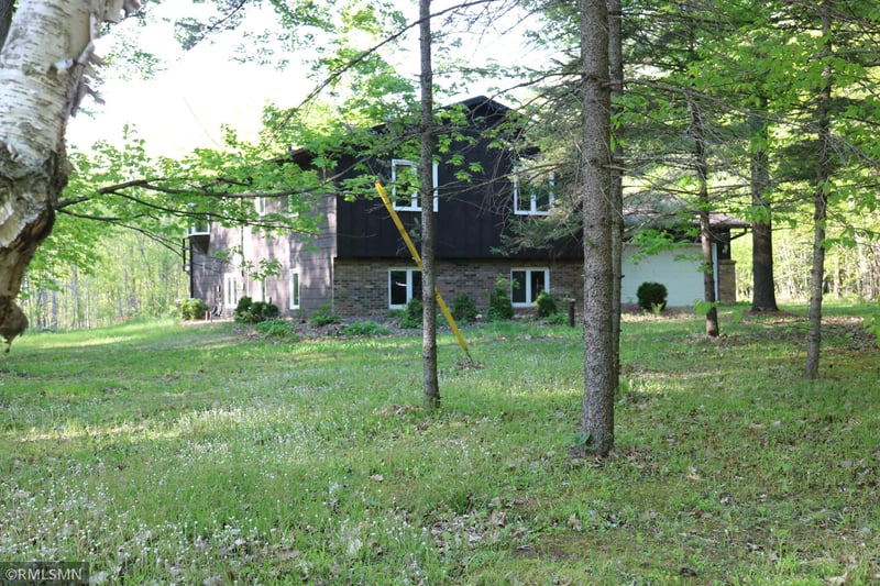 5663 W Birchview Rd, Grasston, MN 55030