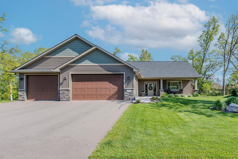 4704 381st Trl, North Branch, MN 55056