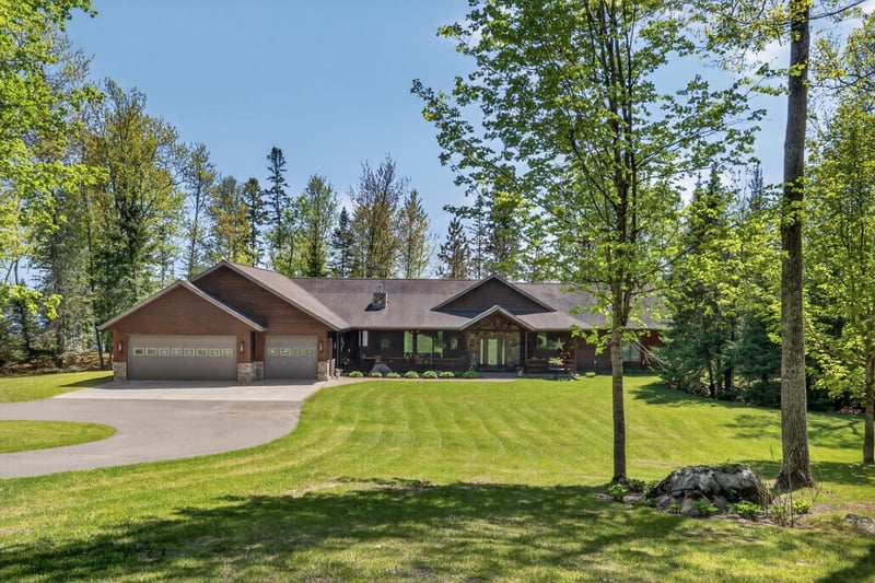 19703 County Road 452, Deer River, MN 56636