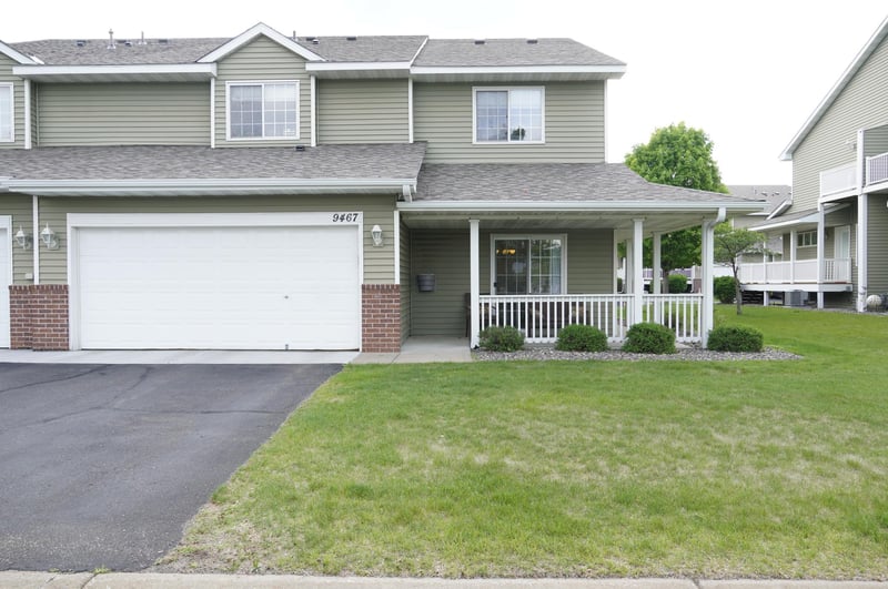 9467 Golden Eagle Ln, Monticello, MN 55362