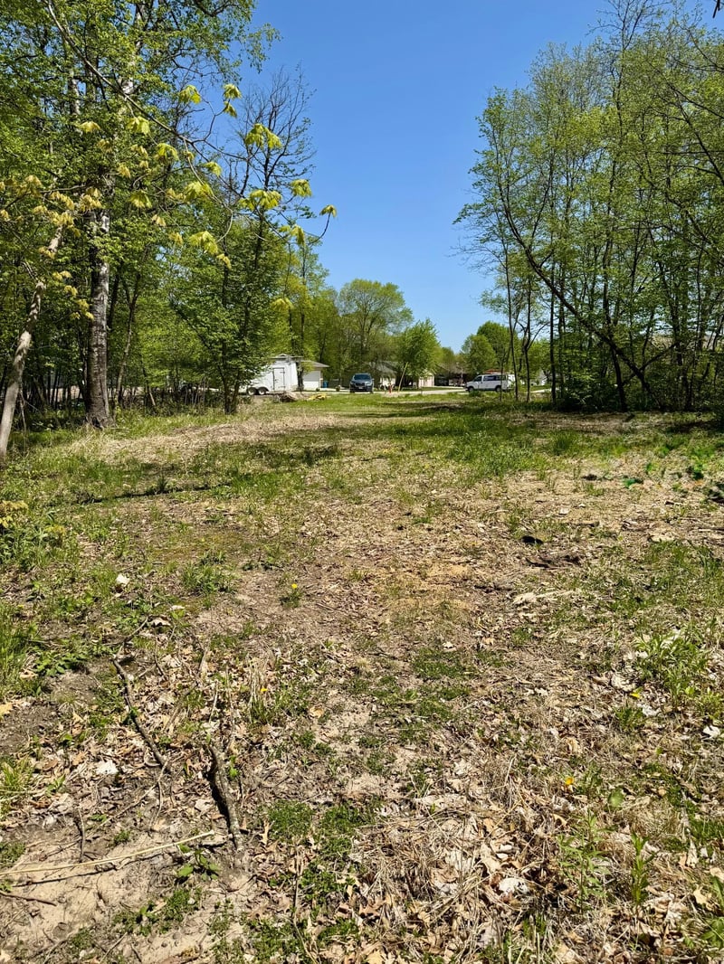 180 Woodland Dr, Henderson, MN 56044