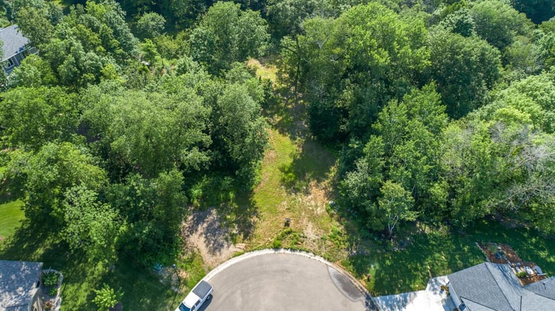 180 Woodland Dr, Henderson, MN 56044