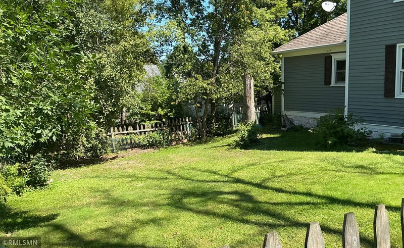704 Mulberry St W, Stillwater, MN 55082