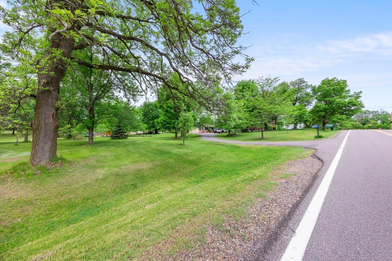 29242 Lily St NW, Isanti, MN 55040