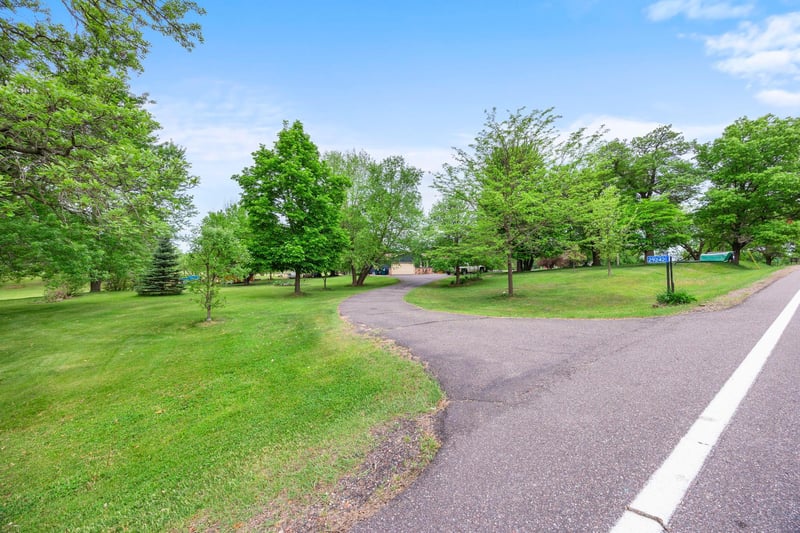 29242 Lily St NW, Isanti, MN 55040