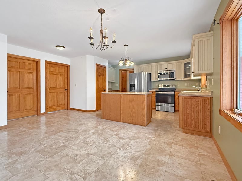 3249 Woodland Hills Dr SE, Bemidji, MN 56601