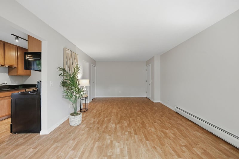 6901 Penn Ave S #204, Richfield, MN 55423
